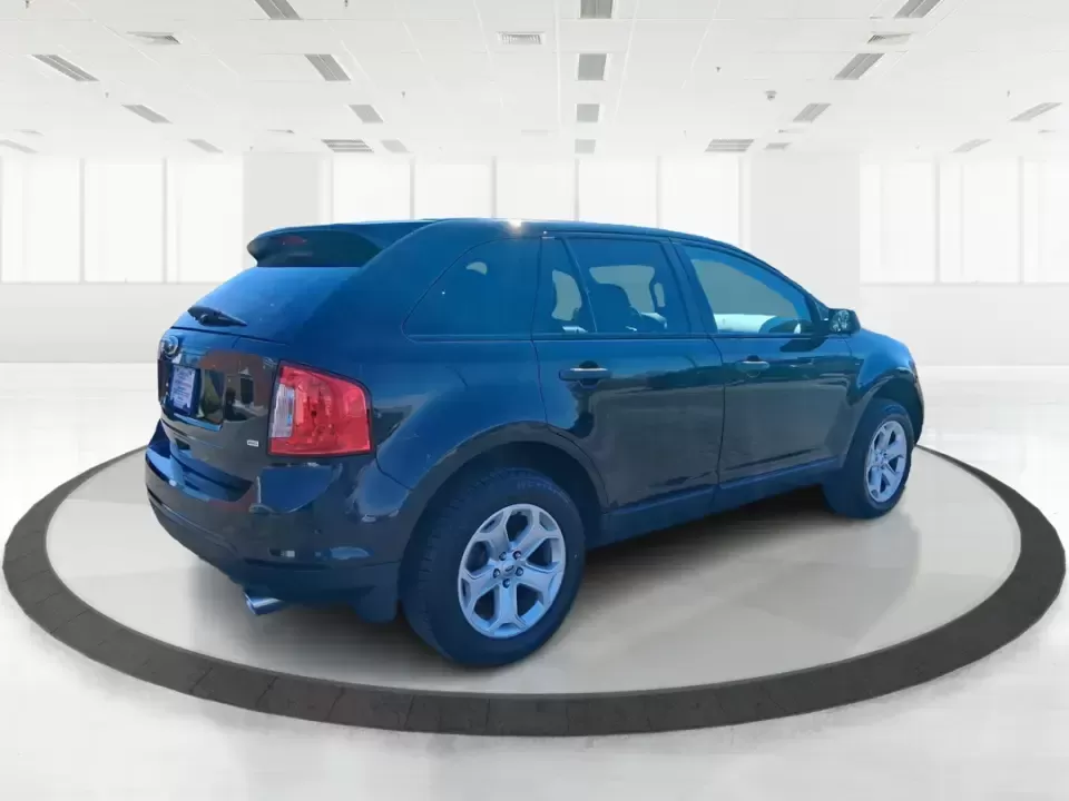 2014 Ford Edge SE (2FMDK4GC2EB) with an 3.5L V-6 DOHC engine, 6-Speed Automatic transmission, located at 401 Woodman Dr, Riverside, OH, 45431, (937) 908-9800, 39.760899, -84.123421 - Whether you're juggling school drop-offs, commuting across the Miami Valley, or packing up for a weekend getaway, this 2014 Ford Edge SE is the kind of SUV that fits real life in Riverside, Ohio. With a roomy cabin, confident traction for unpredictable Midwest weather, and everyday comfort features, - Photo#2