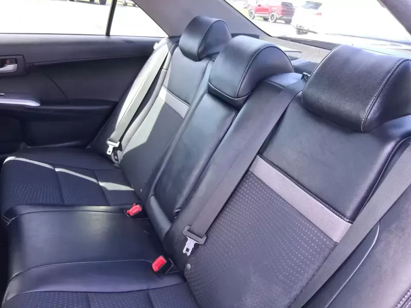 2014 Toyota Camry SE (4T1BF1FK4EU) with an 2.5L I-4 DOHC engine, 6-Speed Automatic transmission, located at 401 Woodman Dr, Riverside, OH, 45431, (937) 908-9800, 39.760899, -84.123421 - Picture your next week going smoother: a reliable commuter for the drive to Wright-Patterson AFB, an easy-to-park sedan for errands around Riverside, and a comfortable ride for weekend trips toward downtown Dayton or a quick loop on I-675. This 2014 Toyota Camry SE is built for real life-dependable, - Photo#10