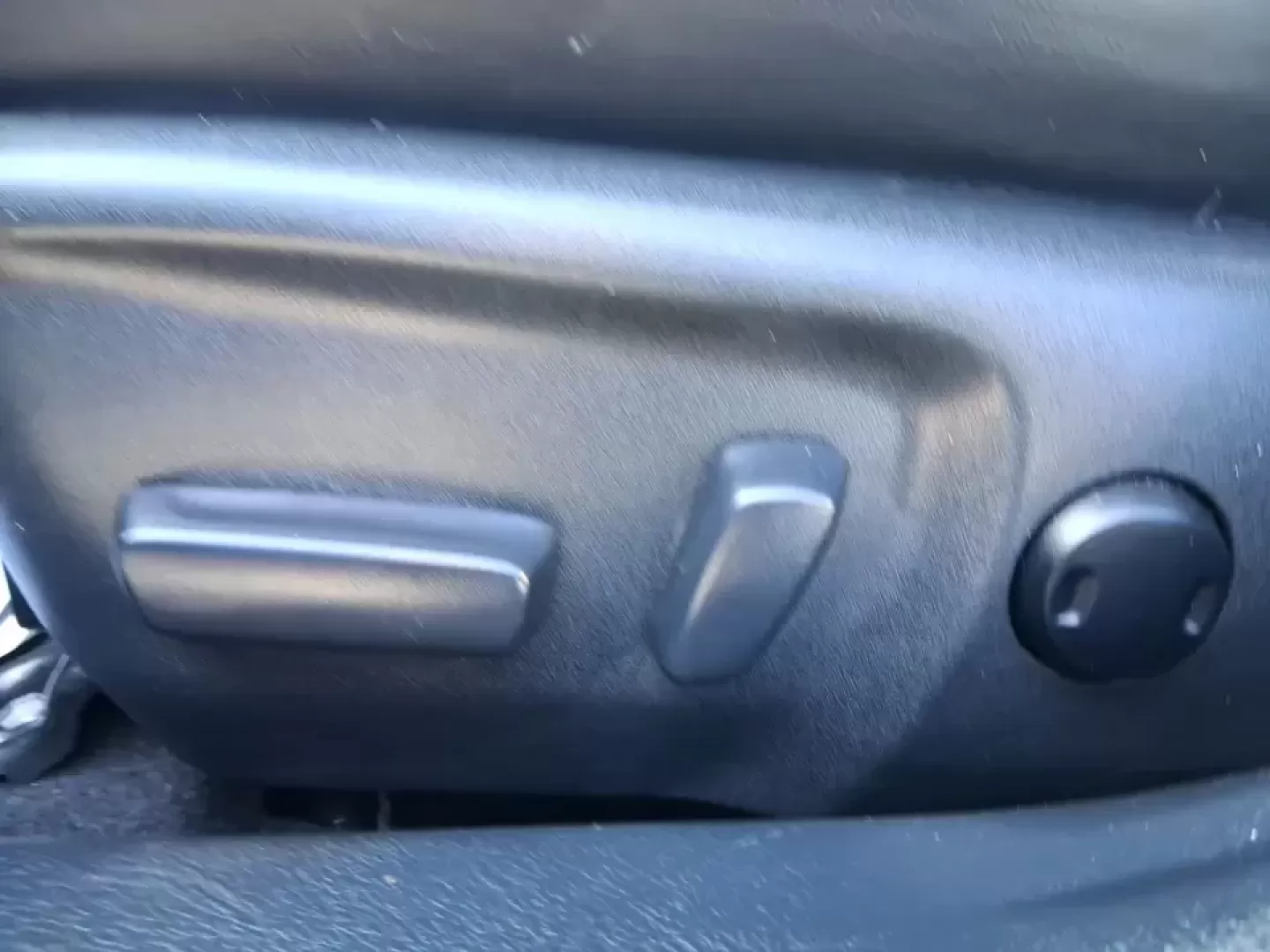 2014 Toyota Camry SE (4T1BF1FK4EU) with an 2.5L I-4 DOHC engine, 6-Speed Automatic transmission, located at 401 Woodman Dr, Riverside, OH, 45431, (937) 908-9800, 39.760899, -84.123421 - Picture your next week going smoother: a reliable commuter for the drive to Wright-Patterson AFB, an easy-to-park sedan for errands around Riverside, and a comfortable ride for weekend trips toward downtown Dayton or a quick loop on I-675. This 2014 Toyota Camry SE is built for real life-dependable, - Photo#17