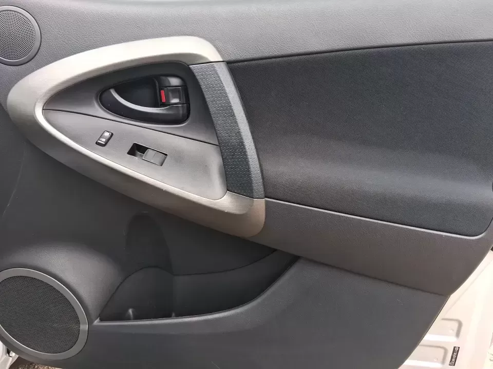 2010 Toyota RAV4 Sport (2T3WF4DV4AW) with an 2.5L I-4 DOHC engine, 4-Speed Automatic transmission, located at 401 Woodman Dr, Riverside, OH, 45431, (937) 908-9800, 39.760899, -84.123421 - Pack up the kids, load the groceries, or point the nose toward a weekend getaway-this 2010 Toyota RAV4 Sport is the kind of SUV that fits real life in Riverside. Whether you're commuting along I-70, running errands near Woodman Drive, or planning a quick escape to the National Museum of the U.S. Air - Photo#18