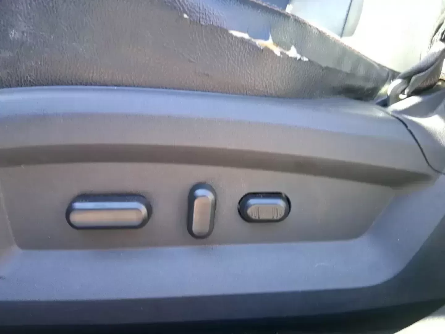 2014 Ford Edge Limited (2FMDK4KC1EB) with an 3.5L V-6 DOHC engine, 6-Speed Automatic transmission, located at 1099 N County Rd 25A , Troy, OH, 45373, (937) 908-9800, 40.057079, -84.212883 - Need an SUV that can handle Ohio's changing weather, keep everyone comfortable on school runs, and still feel upscale on date night or weekend getaways? This 2014 Ford Edge Limited in Tuxedo Black Metallic is built for real life in Troy-whether you're commuting down I75, running errands along N Coun - Photo#18