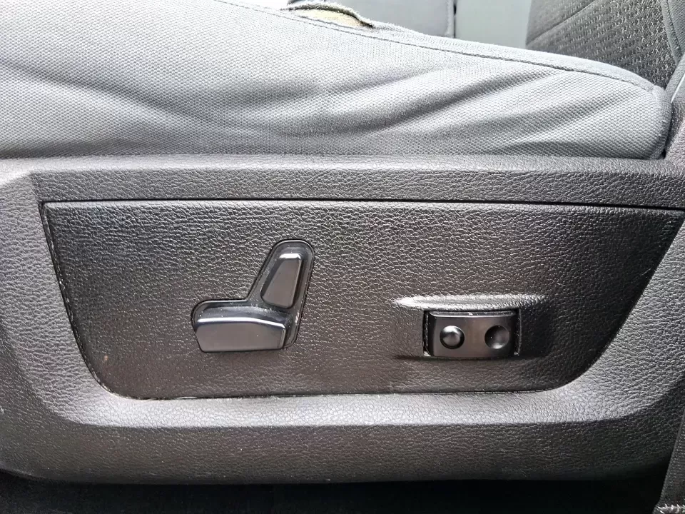 2019 Ram 1500 SLT Crew Cab 4x4 5'7 Box (1C6RR7LT2KS) with an 5.7L V8 OHV 16V engine, 8A transmission, located at 1099 N County Rd 25A , Troy, OH, 45373, (937) 908-9800, 40.057079, -84.212883 - Weekend projects, lake days, and long Midwest road trips all get easier when you've got a truck that can haul, tow, and still keep everyone comfortable. This **2019 Ram 1500 SLT Crew Cab 4x4 (5'7-in box)** is built for real life in **Troy, Ohio**-whether you're loading up gear for a day at **Hobart - Photo#17