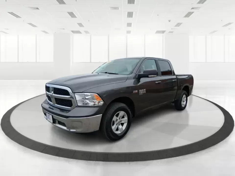 2019 Ram 1500 SLT Crew Cab SWB 4WD (1C6RR7LT2KS) with an 5.7L V8 OHV 16V engine, 8A transmission, located at 1230 East Main St, Xenia, OH, 45385, (937) 908-9800, 39.688026, -83.910172 - Built for Ohio weekends and hard-working weekdays, this 2019 Ram 1500 SLT Crew Cab SWB 4WD is the kind of truck that fits real life-towing a trailer to Caesar Creek, hauling home improvement supplies after a run down US-35, or loading up the family for a day at the Greene County Fairgrounds. Finishe - Photo#8