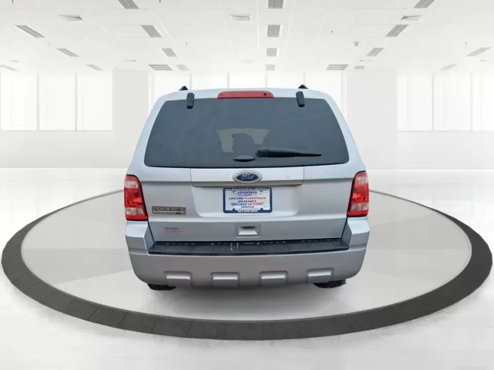 2012 Ford Escape XLT (1FMCU9D70CK) with an 2.5L L4 DOHC 16V engine, 6-Speed Automatic transmission, located at 1184 Kauffman Ave, Fairborn, OH, 45324, (937) 908-9800, 39.807072, -84.030914 - Need a dependable SUV that can handle Ohio's changing seasons, school drop-offs, and weekend getaways without stretching your budget? This **2012 Ford Escape XLT 4WD** is built for real life-comfortable for daily commuting, confident in rain or light snow, and sized just right for errands, road trip - Photo#3