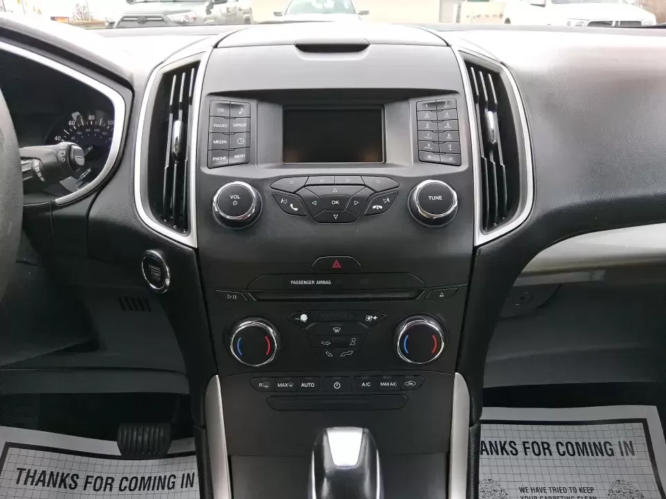 2015 Ford Edge SEL (2FMPK4J88FB) with an 3.5L V6 DOHC 24V engine, 6A transmission, located at 1099 N County Rd 25A , Troy, OH, 45373, (937) 908-9800, 40.057079, -84.212883 - Picture your next Ohio weekend: a quick grocery run through New Carlisle turns into a spontaneous drive out toward the Mad River, a family outing near the Clark County Fairgrounds, or an easy road trip down I70 and I675 with everyone comfortable and your gear packed. This 2015 Ford Edge SEL is built - Photo#13
