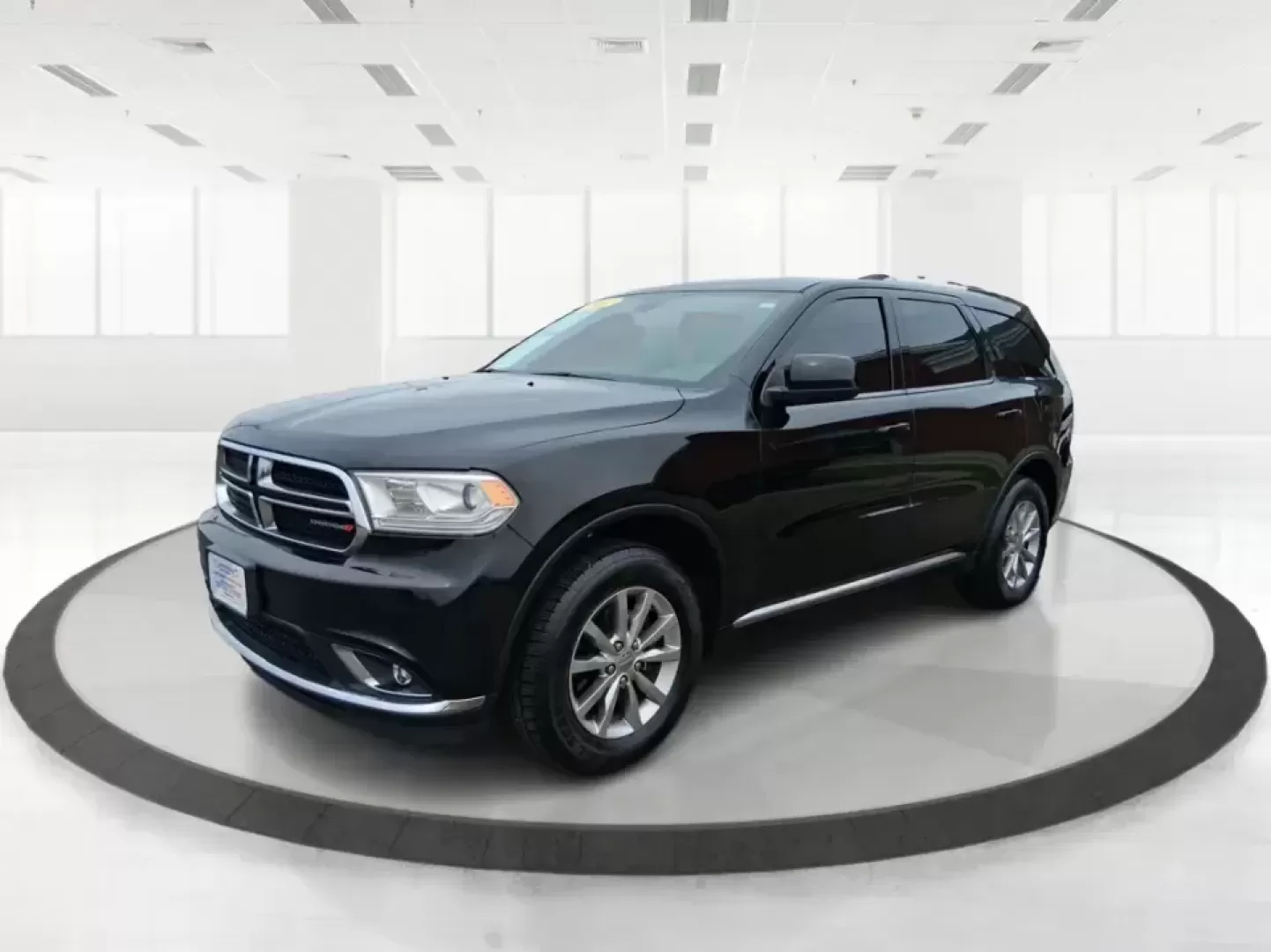 2017 Dodge Durango SXT AWD (1C4RDJAGXHC) with an Pentastar 3.6L V-6 DOHC engine, 8A transmission, located at 4508 South Dixie Dr, Moraine, OH, 45439, (937) 908-9800, 39.689976, -84.218452 - Need one SUV that can handle the weekday school run, the I75 commute, and a loaded-up weekend road trip to Caesar Creek or the Dayton Dragons game? This 2017 Dodge Durango SXT AWD is built for real-life Ohio driving-roomy, confident in all seasons, and versatile enough for growing families, busy pro - Photo#8