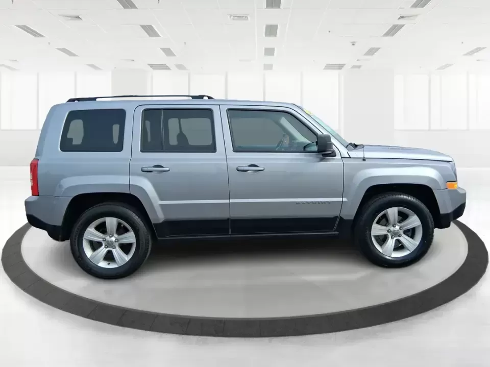 2016 Jeep Patriot Sport (1C4NJRBB2GD) with an 2.4L I-4 DOHC engine, located at 1230 East Main St, Xenia, OH, 45385, (937) 908-9800, 39.688026, -83.910172 - Ready for weekend escapes to John Bryan State Park, a confident commute down US-35, or a practical SUV that can handle Ohio's surprise weather? This 2016 Jeep Patriot Sport in Billet Silver Metallic Clearcoat is built for drivers who want everyday flexibility-room for errands and gear, sure-footed c - Photo#1