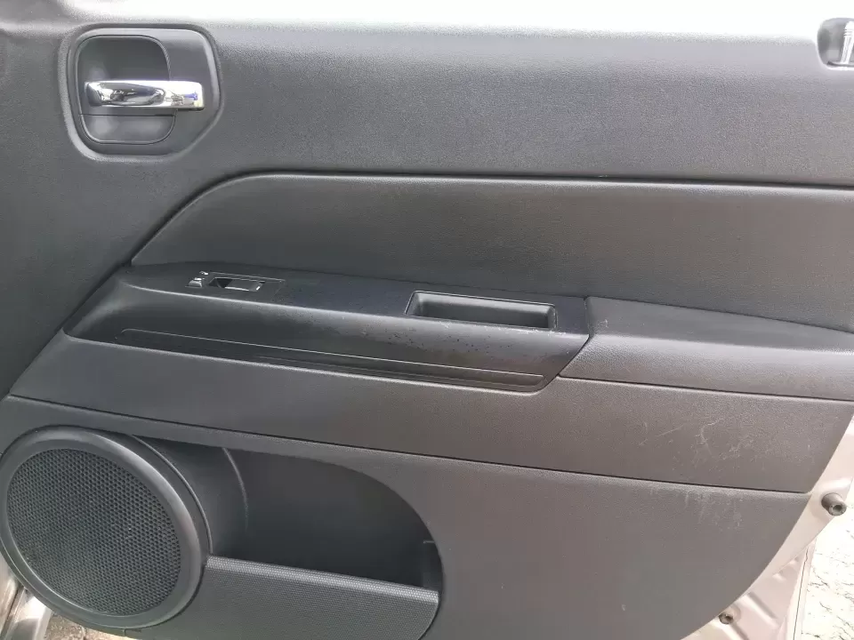 2016 Jeep Patriot Sport (1C4NJRBB2GD) with an 2.4L I-4 DOHC engine, located at 1230 East Main St, Xenia, OH, 45385, (937) 908-9800, 39.688026, -83.910172 - Ready for weekend escapes to John Bryan State Park, a confident commute down US-35, or a practical SUV that can handle Ohio's surprise weather? This 2016 Jeep Patriot Sport in Billet Silver Metallic Clearcoat is built for drivers who want everyday flexibility-room for errands and gear, sure-footed c - Photo#18