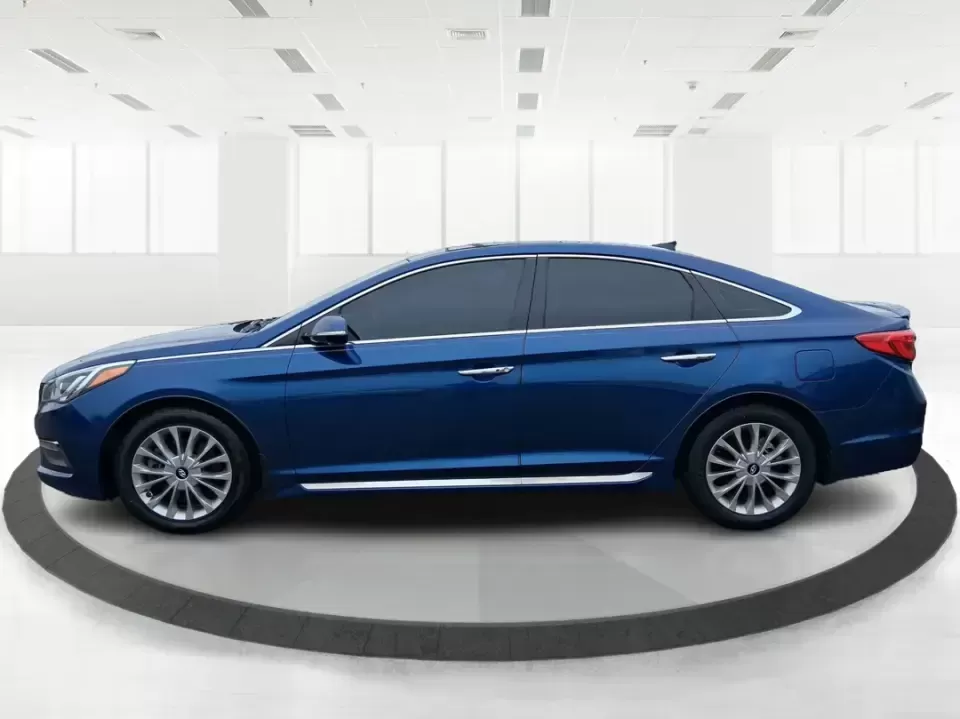 2015 Hyundai Sonata Limited (5NPE34AF5FH) with an 2.4L I-4 gasoline direct injection engine, 6-Speed Automatic transmission, located at 401 Woodman Dr, Riverside, OH, 45431, (937) 908-9800, 39.760899, -84.123421 - Picture your next week going smoother: an easy highway commute up I75, a comfortable school drop-off run through Piqua, and a weekend drive to the Miami County Fairgrounds-all in a sedan that feels upscale without the upscale price. This **2015 Hyundai Sonata Limited** in **Lakeside Blue** is built - Photo#5