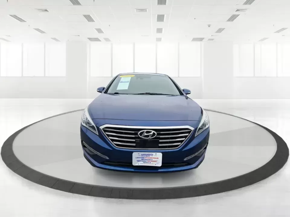 2015 Hyundai Sonata Limited (5NPE34AF5FH) with an 2.4L I-4 gasoline direct injection engine, 6-Speed Automatic transmission, located at 401 Woodman Dr, Riverside, OH, 45431, (937) 908-9800, 39.760899, -84.123421 - Picture your next week going smoother: an easy highway commute up I75, a comfortable school drop-off run through Piqua, and a weekend drive to the Miami County Fairgrounds-all in a sedan that feels upscale without the upscale price. This **2015 Hyundai Sonata Limited** in **Lakeside Blue** is built - Photo#7
