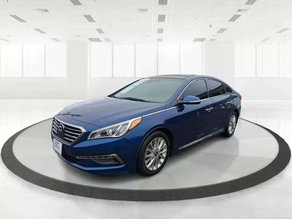 2015 Hyundai Sonata Limited (5NPE34AF5FH) with an 2.4L I-4 gasoline direct injection engine, 6-Speed Automatic transmission, located at 401 Woodman Dr, Riverside, OH, 45431, (937) 908-9800, 39.760899, -84.123421 - Picture your next week going smoother: an easy highway commute up I75, a comfortable school drop-off run through Piqua, and a weekend drive to the Miami County Fairgrounds-all in a sedan that feels upscale without the upscale price. This **2015 Hyundai Sonata Limited** in **Lakeside Blue** is built - Photo#8