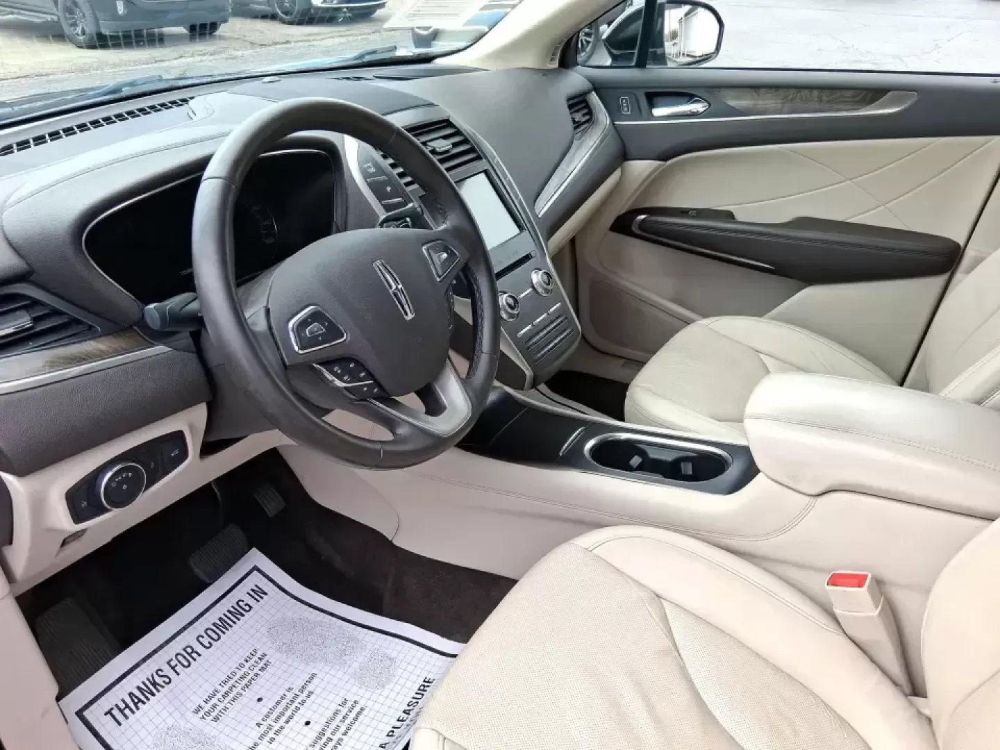 2017 Lincoln MKC Reserve (5LMCJ3D97HU) with an 2.0L L4 DOHC 16V engine, 6A transmission, located at 8750 N County Rd 25A, Piqua, OH, 45356, (937) 908-9800, 40.164391, -84.232513 - Picture your next road trip starting in Piqua with the family loaded up, playlists queued, and plenty of room for luggage-then finishing the day with a quiet, comfortable drive home on I75. This 2017 Lincoln MKC Reserve SUV is built for real life: long commutes, weekend getaways to Indian Lake, and - Photo#9