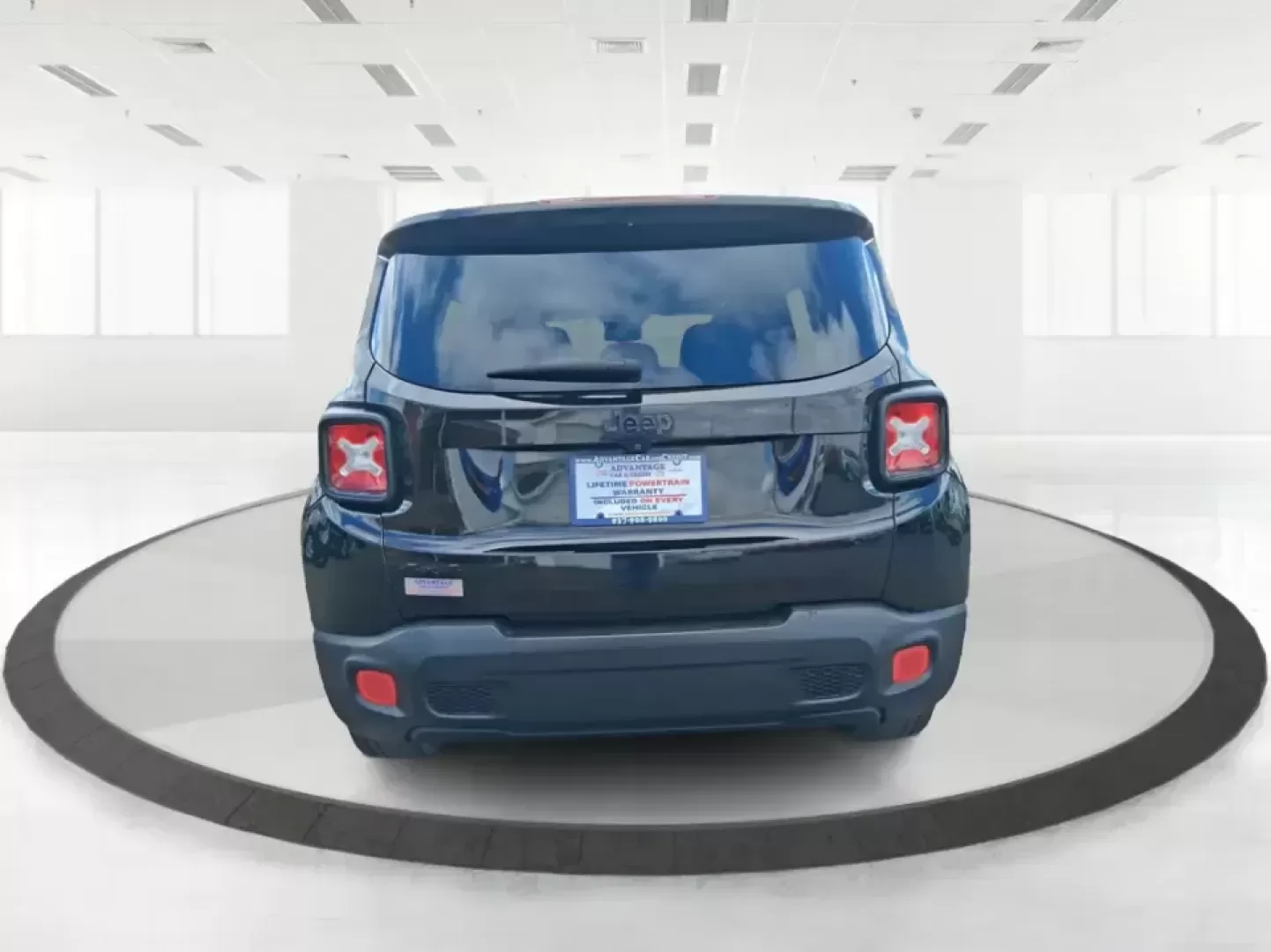 2017 Jeep Renegade Altitude 4x4 (ZACCJBBBXHP) with an 2.4L L4 DOHC 16V engine, 6M transmission, located at 4508 South Dixie Dr, Moraine, OH, 45439, (937) 908-9800, 39.689976, -84.218452 - Picture your next Ohio weekend: loading up the gear for a quick getaway to Carillon Historical Park, meeting friends near The Greene for dinner, or taking the scenic back roads out toward Caesar Creek-without worrying about the weather. This 2017 Jeep Renegade Altitude 4x4 is built for real-life ver - Photo#3