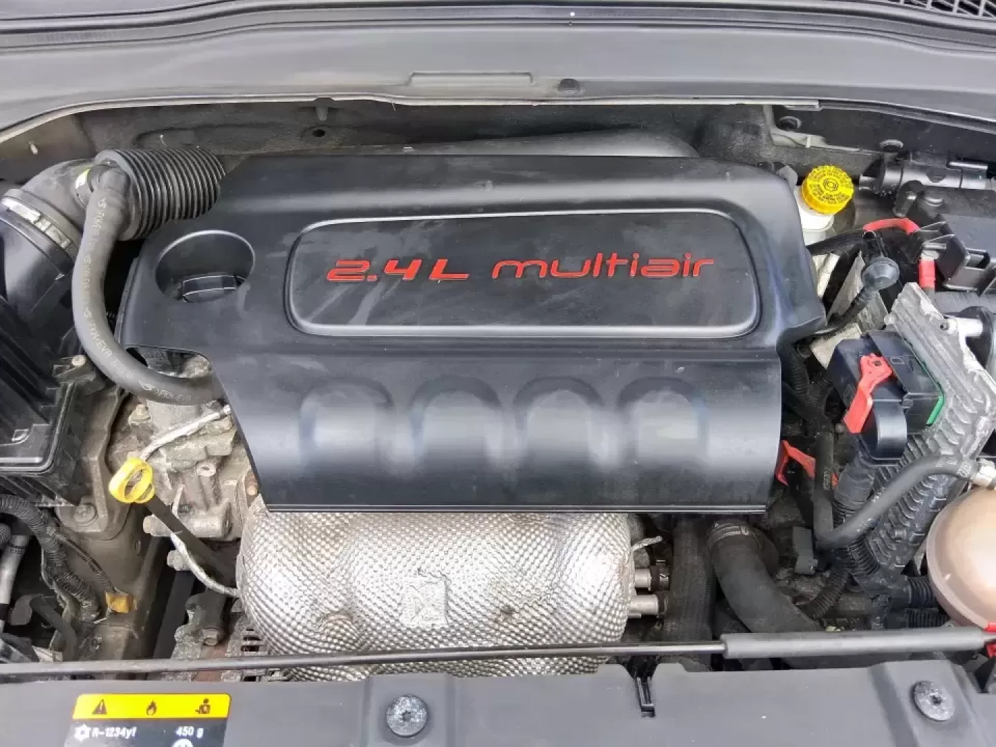 2017 Jeep Renegade Altitude 4x4 (ZACCJBBBXHP) with an 2.4L L4 DOHC 16V engine, 6M transmission, located at 4508 South Dixie Dr, Moraine, OH, 45439, (937) 908-9800, 39.689976, -84.218452 - Picture your next Ohio weekend: loading up the gear for a quick getaway to Carillon Historical Park, meeting friends near The Greene for dinner, or taking the scenic back roads out toward Caesar Creek-without worrying about the weather. This 2017 Jeep Renegade Altitude 4x4 is built for real-life ver - Photo#11