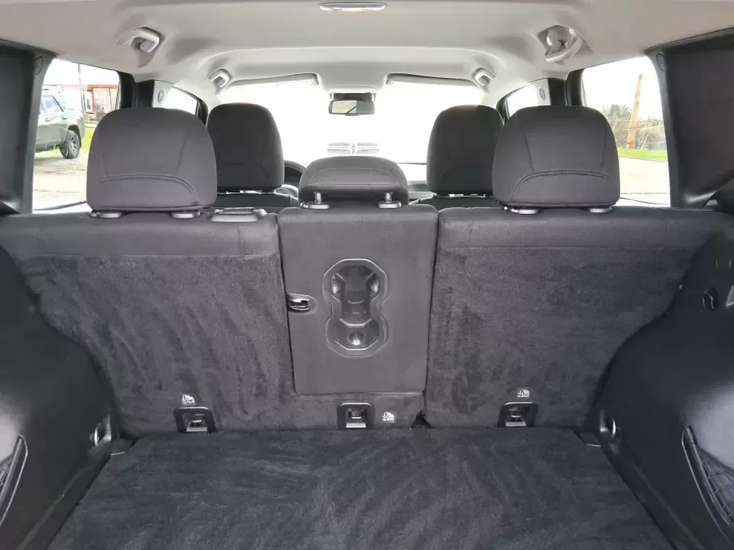 2017 Jeep Renegade Altitude 4x4 (ZACCJBBBXHP) with an 2.4L L4 DOHC 16V engine, 6M transmission, located at 4508 South Dixie Dr, Moraine, OH, 45439, (937) 908-9800, 39.689976, -84.218452 - Picture your next Ohio weekend: loading up the gear for a quick getaway to Carillon Historical Park, meeting friends near The Greene for dinner, or taking the scenic back roads out toward Caesar Creek-without worrying about the weather. This 2017 Jeep Renegade Altitude 4x4 is built for real-life ver - Photo#12