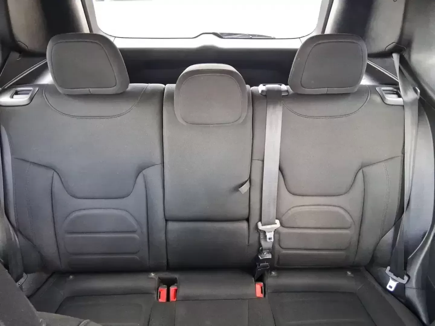 2017 Jeep Renegade Altitude 4x4 (ZACCJBBBXHP) with an 2.4L L4 DOHC 16V engine, 6M transmission, located at 4508 South Dixie Dr, Moraine, OH, 45439, (937) 908-9800, 39.689976, -84.218452 - Picture your next Ohio weekend: loading up the gear for a quick getaway to Carillon Historical Park, meeting friends near The Greene for dinner, or taking the scenic back roads out toward Caesar Creek-without worrying about the weather. This 2017 Jeep Renegade Altitude 4x4 is built for real-life ver - Photo#14