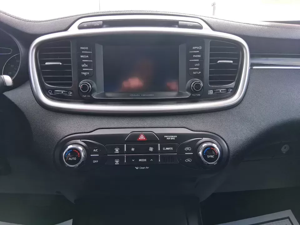 2018 Kia Sorento 2.4L LX (5XYPG4A33JG) with an 2.4L I-4 gasoline direct injection engine, 6A transmission, located at 1184 Kauffman Ave, Fairborn, OH, 45324, (937) 908-9800, 39.807072, -84.030914 - Need one SUV that can handle school drop-offs in the morning, a long commute down I675 in the afternoon, and a weekend road trip to the National Museum of the U.S. Air Force without feeling cramped? This 2018 Kia Sorento LX is built for real-life schedules-comfortable, practical, and ready for every - Photo#13