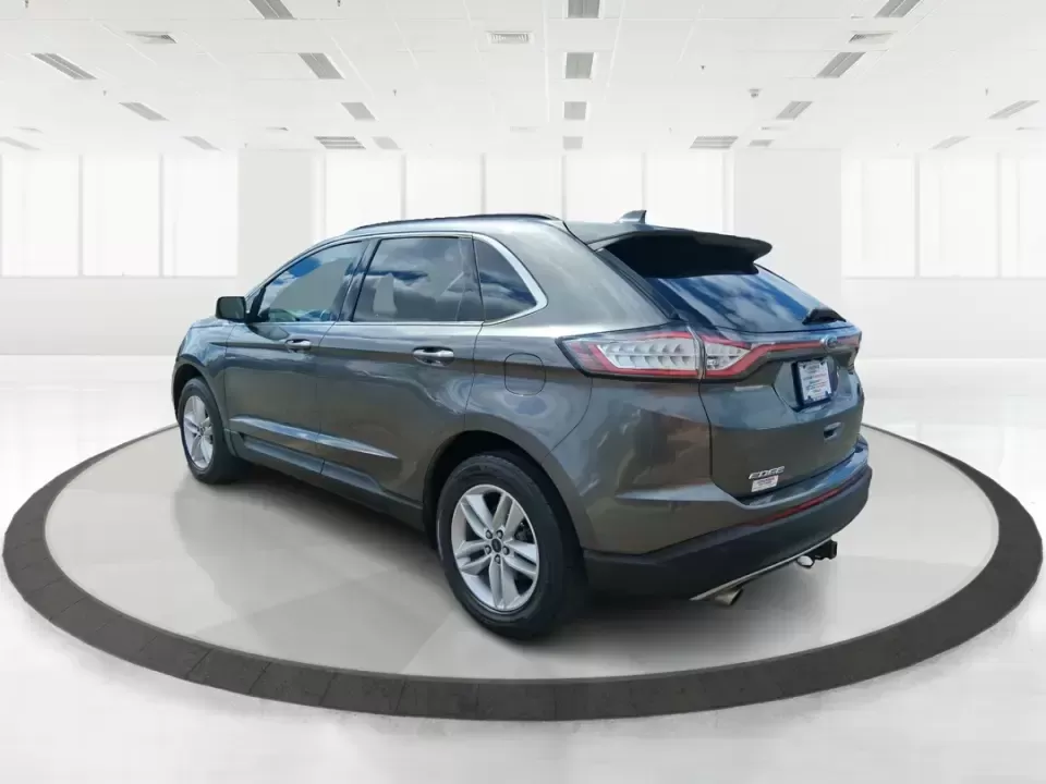 2017 Ford Edge SEL (2FMPK4J94HB) with an 2.0L L4 DOHC 16V engine, 6A transmission, located at 401 Woodman Dr, Riverside, OH, 45431, (937) 908-9800, 39.760899, -84.123421 - Picture your next week going smoother: an SUV that's ready for the school run, the I675 commute, and a spontaneous weekend escape to Carillon Historical Park or a family day at the National Museum of the U.S. Air Force. This 2017 Ford Edge SEL in Magnetic Metallic is built for real life in the Miami - Photo#4