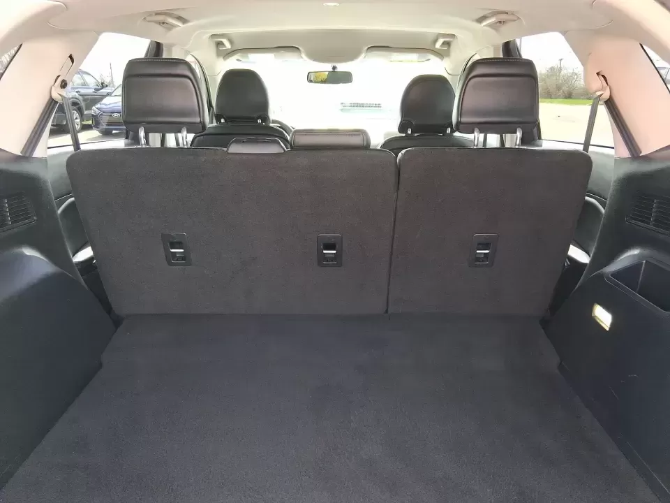 2017 Ford Edge SEL (2FMPK4J94HB) with an 2.0L L4 DOHC 16V engine, 6A transmission, located at 401 Woodman Dr, Riverside, OH, 45431, (937) 908-9800, 39.760899, -84.123421 - Picture your next week going smoother: an SUV that's ready for the school run, the I675 commute, and a spontaneous weekend escape to Carillon Historical Park or a family day at the National Museum of the U.S. Air Force. This 2017 Ford Edge SEL in Magnetic Metallic is built for real life in the Miami - Photo#12