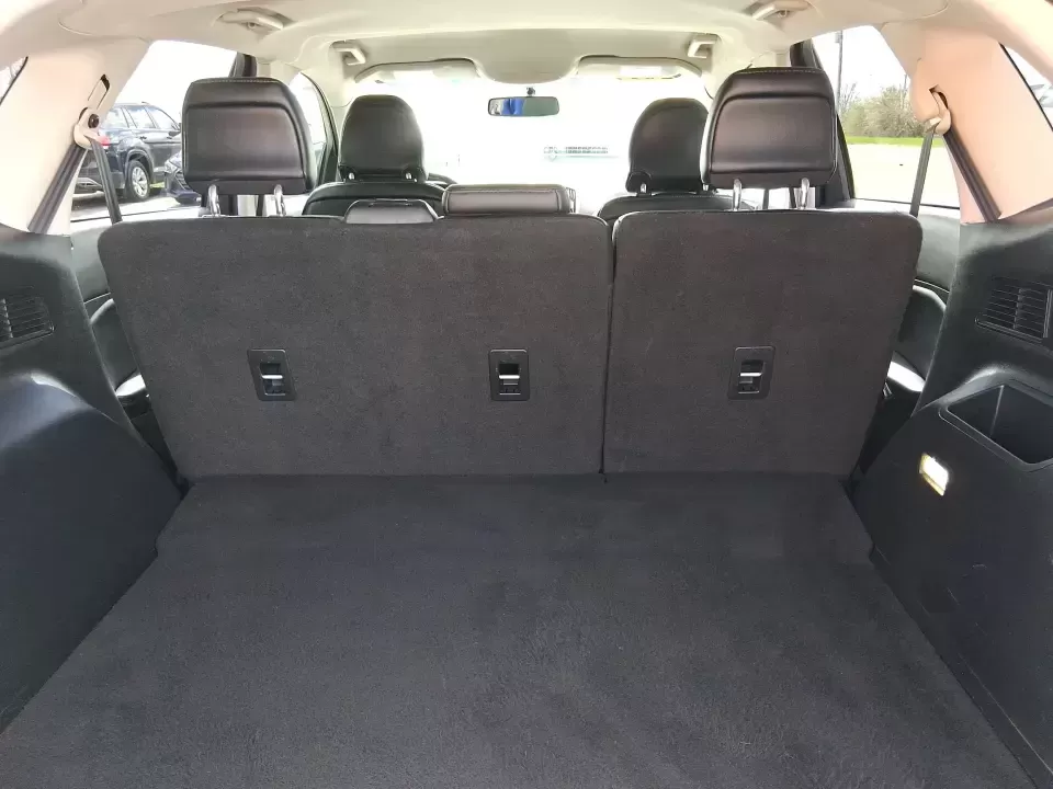 2017 Ford Edge SEL (2FMPK4J94HB) with an 2.0L L4 DOHC 16V engine, 6A transmission, located at 401 Woodman Dr, Riverside, OH, 45431, (937) 908-9800, 39.760899, -84.123421 - Picture your next week going smoother: an SUV that's ready for the school run, the I675 commute, and a spontaneous weekend escape to Carillon Historical Park or a family day at the National Museum of the U.S. Air Force. This 2017 Ford Edge SEL in Magnetic Metallic is built for real life in the Miami - Photo#13