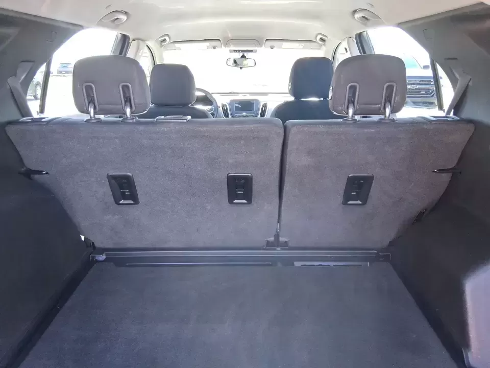 2019 Chevrolet Equinox LS 2WD (2GNAXHEV3K6) with an 1.5L L4 DIR DOHC 16V TURBO engine, 6A transmission, located at 4508 South Dixie Dr, Moraine, OH, 45439, (937) 908-9800, 39.689976, -84.218452 - Need a smart, comfortable SUV for the daily commute down South Dixie Drive, school drop-offs, and weekend runs to Cox Arboretum or Carillon Historical Park? This 2019 Chevrolet Equinox LS is built for real-life Ohio driving-roomy enough for growing families, efficient for long commutes toward Downto - Photo#12