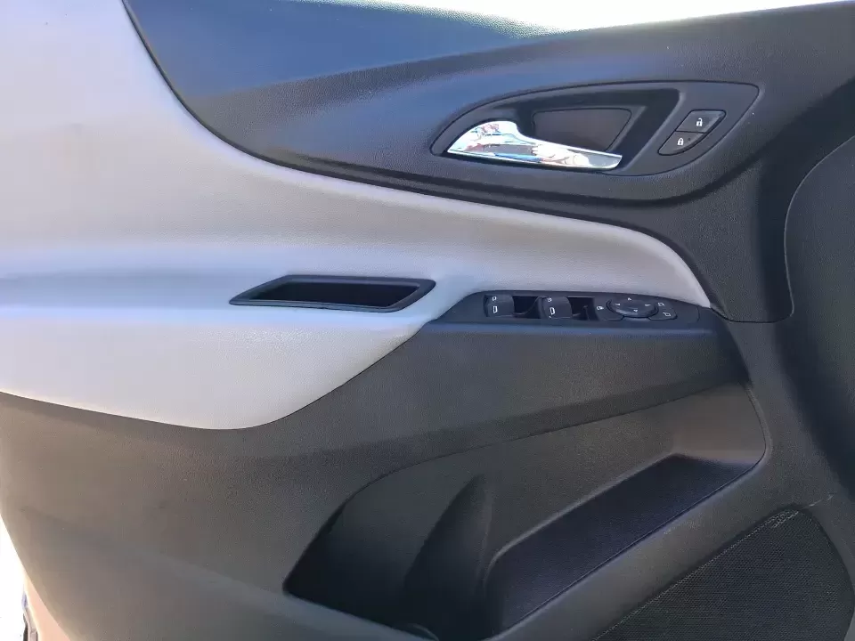 2019 Chevrolet Equinox LS 2WD (2GNAXHEV3K6) with an 1.5L L4 DIR DOHC 16V TURBO engine, 6A transmission, located at 4508 South Dixie Dr, Moraine, OH, 45439, (937) 908-9800, 39.689976, -84.218452 - Need a smart, comfortable SUV for the daily commute down South Dixie Drive, school drop-offs, and weekend runs to Cox Arboretum or Carillon Historical Park? This 2019 Chevrolet Equinox LS is built for real-life Ohio driving-roomy enough for growing families, efficient for long commutes toward Downto - Photo#18