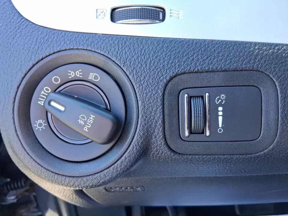 2018 Dodge Journey GT (3C4PDCEGXJT) with an Pentastar 3.6L V-6 DOHC engine, 6A transmission, located at 1951 S Dayton Lakeview Rd., New Carlisle, OH, 45344, (937) 908-9800, 39.890999, -84.050255 - Load up the family, point the hood toward I70, and make every errand or weekend getaway feel easier in this 2018 Dodge Journey GT-an SUV built for real life in and around New Carlisle. Whether you're juggling school drop-offs, commuting toward Dayton, or planning a road trip to Buck Creek State Park - Photo#16