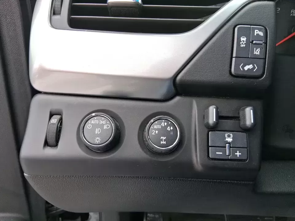 2015 Chevrolet Tahoe LTZ (1GNSKCKC9FR) with an EcoTec3 5.3L V-8 gasoline direct injection engine, 6-Speed Automatic transmission, located at 8750 N County Rd 25A, Piqua, OH, 45356, (937) 908-9800, 40.164391, -84.232513 - Big family weekend at Indian Lake, a road-trip up I-75, or a daily commute with room for coworkers and gear-this 2015 Chevrolet Tahoe LTZ 4WD is built for the kind of life that doesn't fit in a small SUV. Finished in sleek Black and powered by the EcoTec3 5.3L V8 with a smooth 6-speed automatic tran - Photo#17