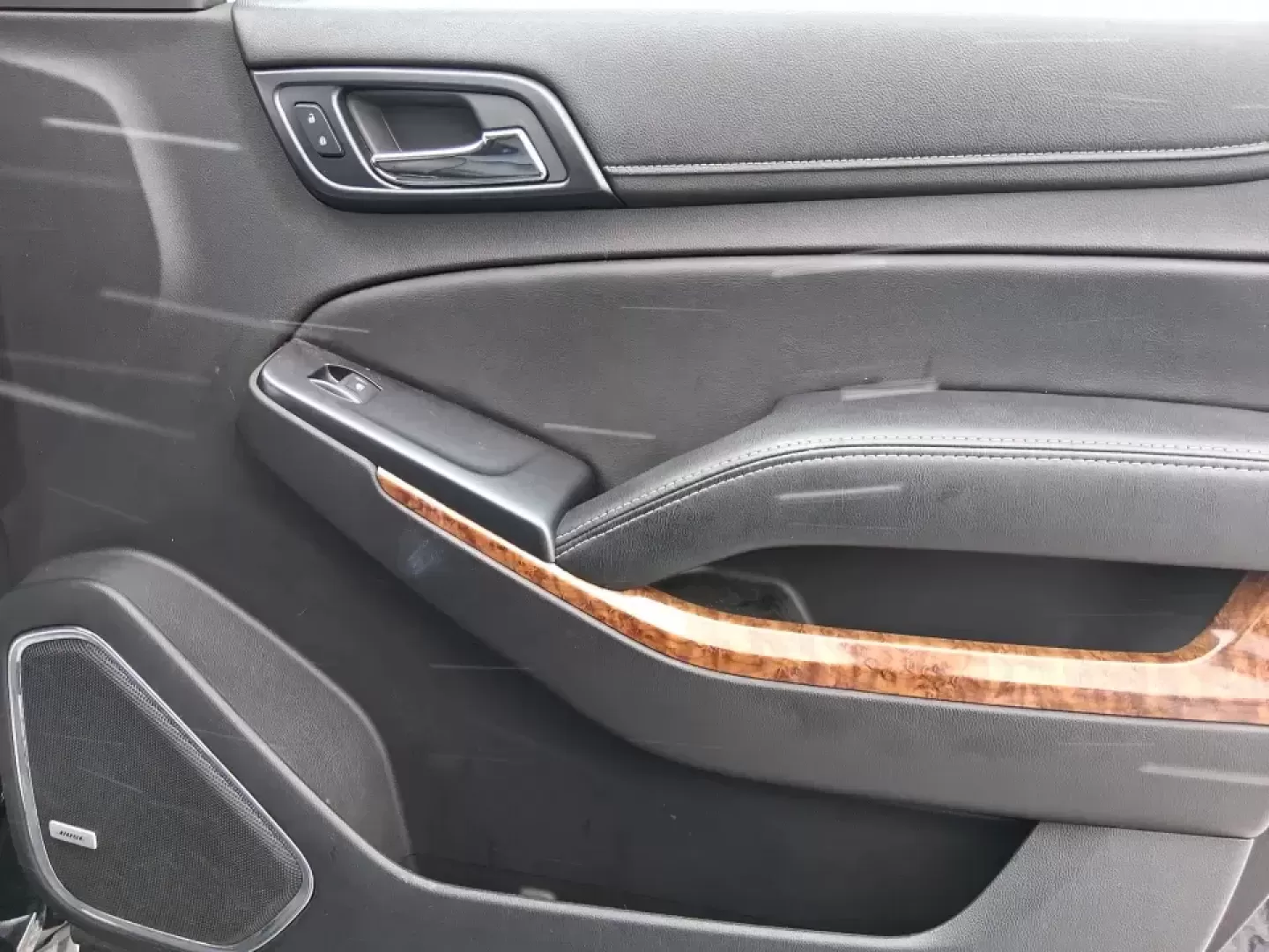 2015 Chevrolet Tahoe LTZ (1GNSKCKC9FR) with an EcoTec3 5.3L V-8 gasoline direct injection engine, 6-Speed Automatic transmission, located at 4508 South Dixie Dr, Moraine, OH, 45439, (937) 908-9800, 39.689976, -84.218452 - Big family weekend at Indian Lake, a road-trip up I-75, or a daily commute with room for coworkers and gear-this 2015 Chevrolet Tahoe LTZ 4WD is built for the kind of life that doesn't fit in a small SUV. Finished in sleek Black and powered by the EcoTec3 5.3L V8 with a smooth 6-speed automatic tran - Photo#20