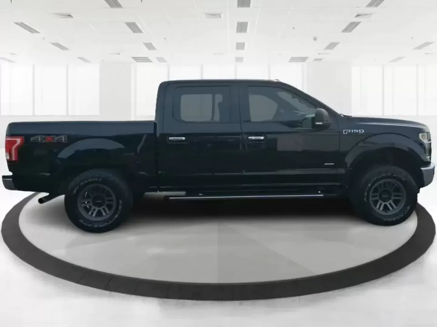 2016 Ford F-150 XLT (1FTEW1EG3GF) with an 3.5L V6 TURBO engine, 6A transmission, located at 1951 S Dayton Lakeview Rd., New Carlisle, OH, 45344, (937) 908-9800, 39.890999, -84.050255 - Need a truck that can handle Ohio workweeks and still be ready for a weekend run to Buck Creek State Park or a tailgate near Wright State? This 2016 Ford F-150 XLT Crew Cab is built for real life-hauling gear, towing toys, commuting down I-70, and keeping everyone comfortable when the weather turns. - Photo#1