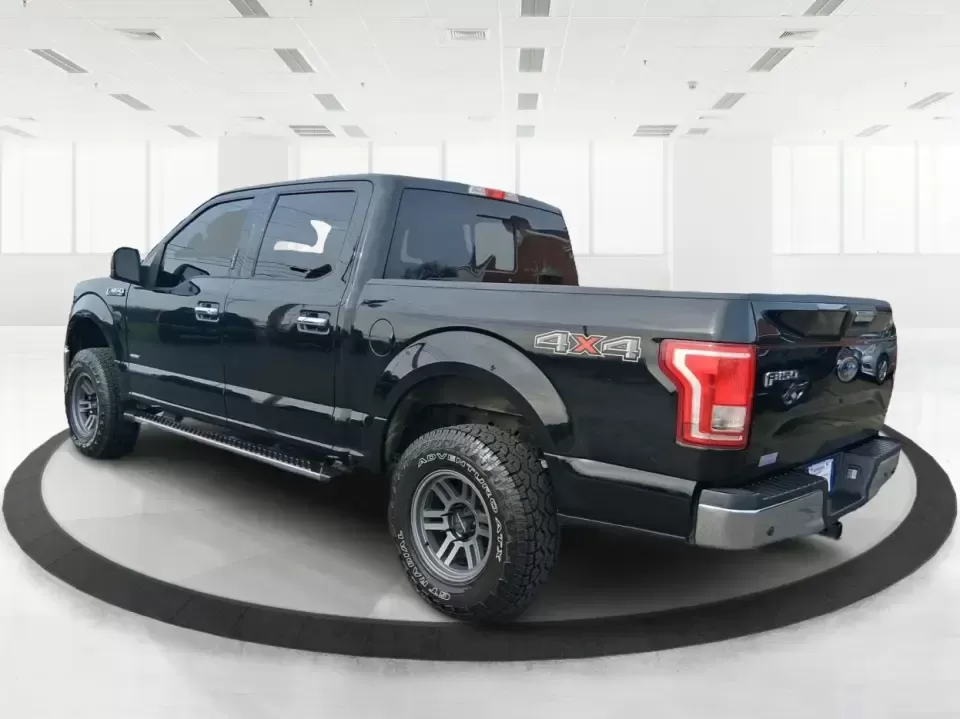 2016 Ford F-150 XLT (1FTEW1EG3GF) with an 3.5L V6 TURBO engine, 6A transmission, located at 1951 S Dayton Lakeview Rd., New Carlisle, OH, 45344, (937) 908-9800, 39.890999, -84.050255 - Need a truck that can handle Ohio workweeks and still be ready for a weekend run to Buck Creek State Park or a tailgate near Wright State? This 2016 Ford F-150 XLT Crew Cab is built for real life-hauling gear, towing toys, commuting down I-70, and keeping everyone comfortable when the weather turns. - Photo#4