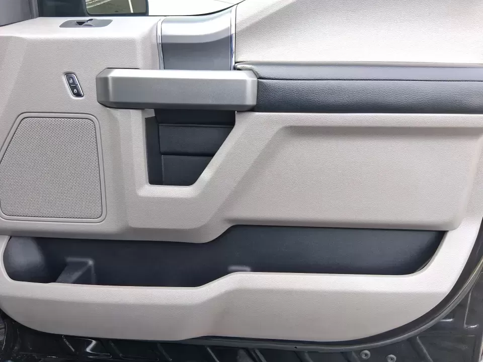 2016 Ford F-150 XLT (1FTEW1EG3GF) with an 3.5L V6 TURBO engine, 6A transmission, located at 1951 S Dayton Lakeview Rd., New Carlisle, OH, 45344, (937) 908-9800, 39.890999, -84.050255 - Need a truck that can handle Ohio workweeks and still be ready for a weekend run to Buck Creek State Park or a tailgate near Wright State? This 2016 Ford F-150 XLT Crew Cab is built for real life-hauling gear, towing toys, commuting down I-70, and keeping everyone comfortable when the weather turns. - Photo#19