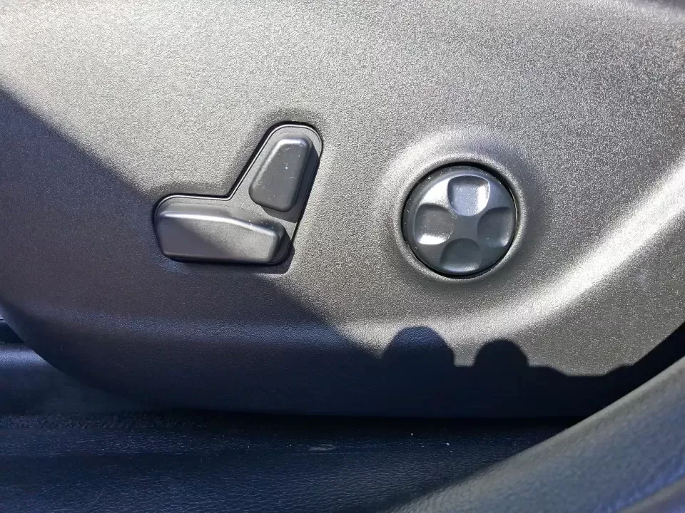 2016 Jeep Cherokee 75th Anniversary (1C4PJLCB9GW) with an 2.4L L4 DOHC 16V engine, 9A transmission, located at 401 Woodman Dr, Riverside, OH, 45431, (937) 908-9800, 39.760899, -84.123421 - 2016 Jeep Cherokee 75th Anniversary - Photo#18