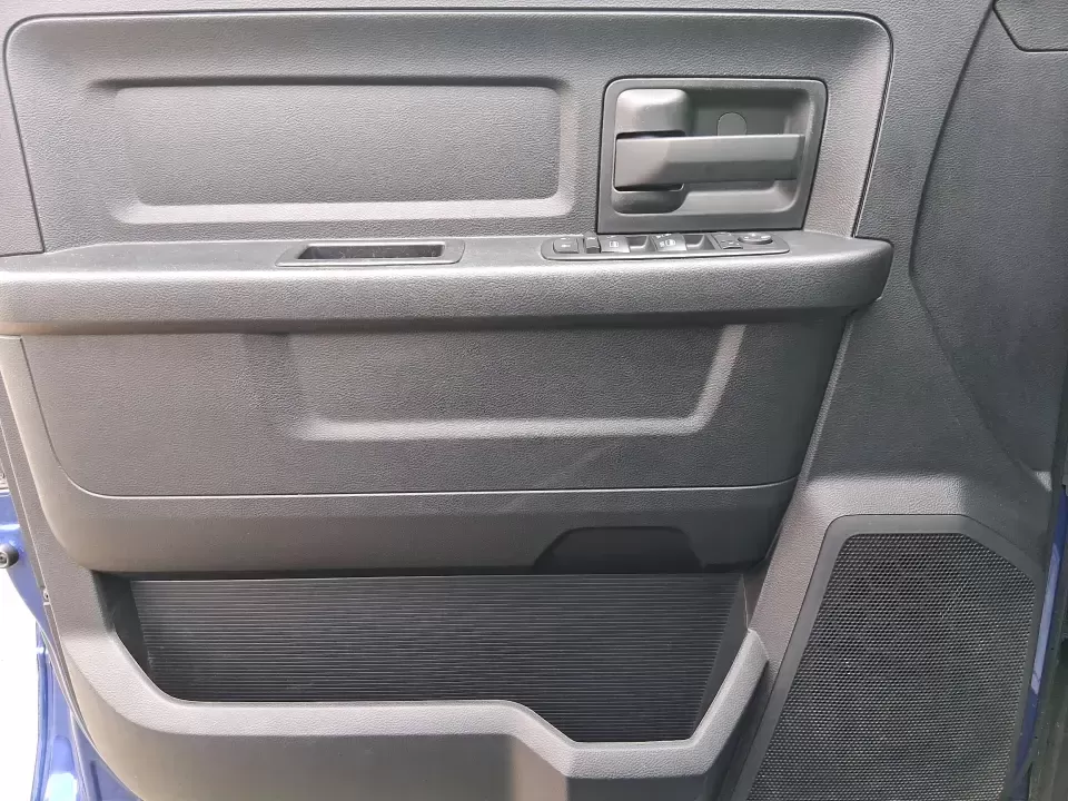 2015 Ram 1500 Express (3C6RR7KT8FG) with an 5.7L V8 OHV 16V engine, 6-Speed Automatic transmission, located at 1099 N County Rd 25A , Troy, OH, 45373, (937) 908-9800, 40.057079, -84.212883 - Need a truck that can handle weekday work, weekend projects, and spur-of-the-moment road trips to Indian Lake without flinching? This 2015 Ram 1500 Express Crew Cab is built for real life in West Central Ohio-comfortable enough for the daily commute, strong enough for towing and hauling, and roomy e - Photo#17