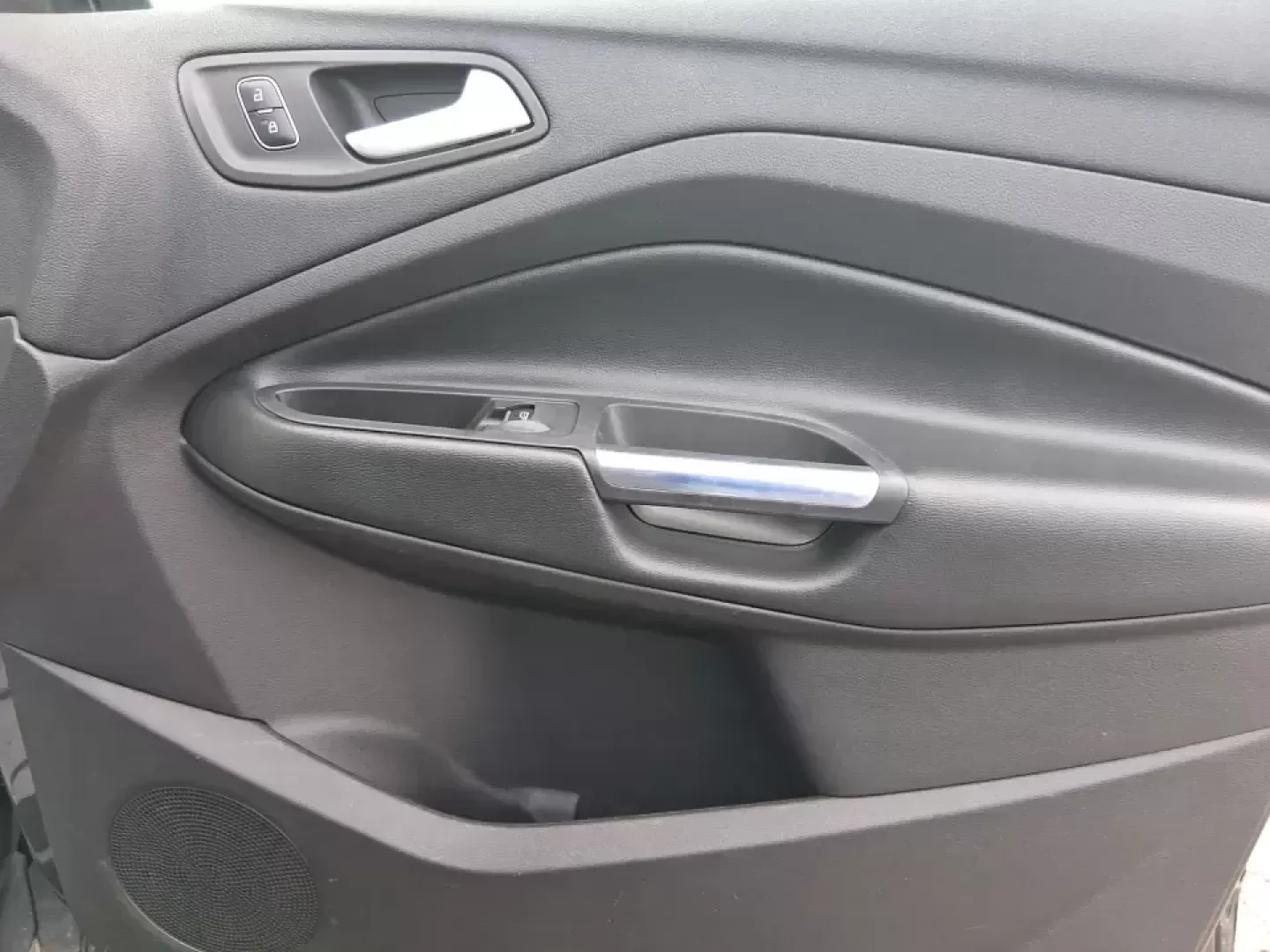 2018 Ford Escape Titanium (1FMCU9J94JU) with an EcoBoost 2L I-4 gasoline direct injection engine, 6A transmission, located at 4508 South Dixie Dr, Moraine, OH, 45439, (937) 908-9800, 39.689976, -84.218452 - Pack up the kids, load the groceries, or point the hood toward a weekend getaway-this 2018 Ford Escape Titanium is the kind of compact SUV that fits real life in Moraine. With confident capability for Ohio weather and a comfortable, tech-forward cabin, it's ideal for long commutes down I-75, quick e - Photo#20