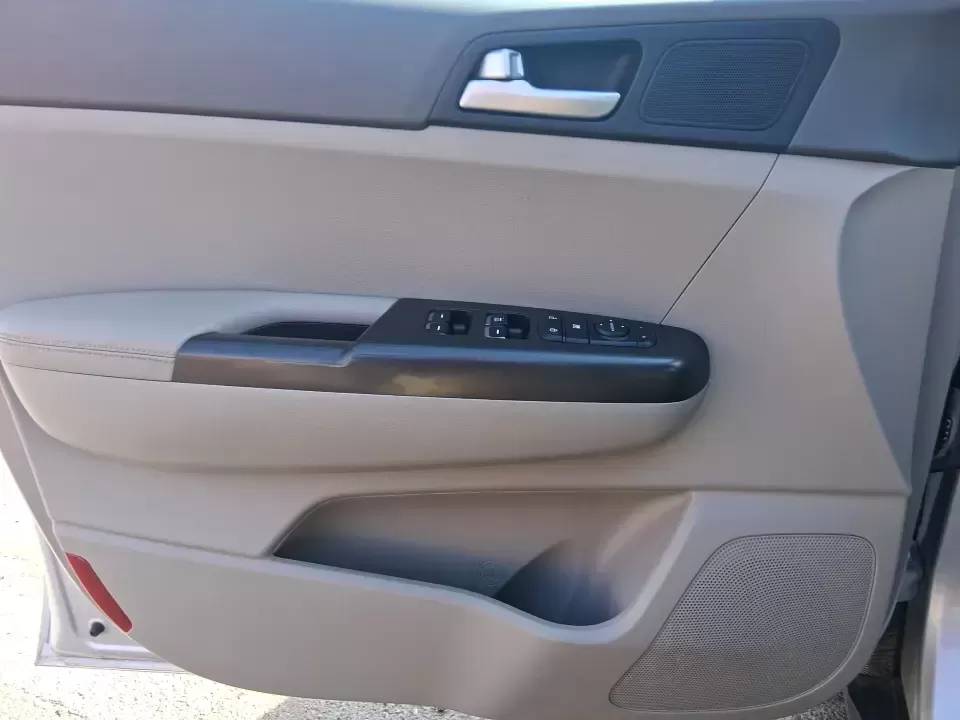 2017 Kia Sportage LX (KNDPM3AC7H7) with an Theta II 2.4L I-4 gasoline direct injection engine, 6A transmission, located at 8750 N County Rd 25A, Piqua, OH, 45356, (937) 908-9800, 40.164391, -84.232513 - Pack up the kids, load the groceries, or point the hood toward a weekend escape-this 2017 Kia Sportage LX is the kind of crossover that fits real life in West Central Ohio. With a comfortable cabin, versatile cargo space, and confident everyday drivability, it's ideal for commuters heading down I75, - Photo#18