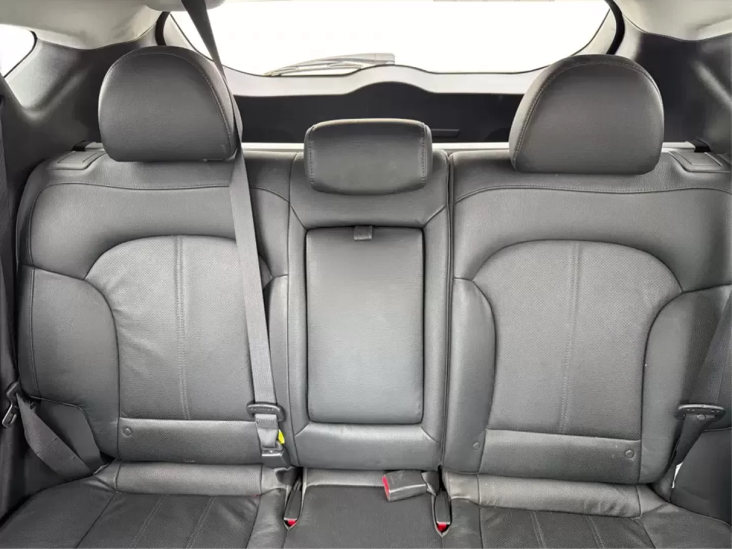 2015 Hyundai Tucson Limited (KM8JU3AG5FU) with an Theta II 2.4L I-4 gasoline direct injection engine, 6-Speed Automatic transmission, located at 8750 N County Rd 25A, Piqua, OH, 45356, (937) 908-9800, 40.164391, -84.232513 - Need a dependable SUV that fits real life-school drop-offs, long commutes up I75, and weekend getaways to Indian Lake or a quick lap around downtown Piqua? This 2015 Hyundai Tucson Limited is built for the everyday hustle with the comfort and tech that make each mile easier, whether you're running e - Photo#14