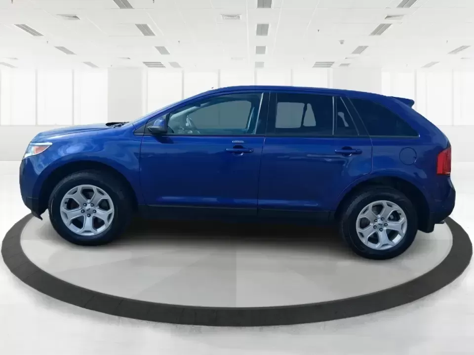 2013 Ford Edge SEL (2FMDK4JC3DB) with an 3.5L V-6 DOHC engine, 6-Speed Automatic transmission, located at 1099 N County Rd 25A , Troy, OH, 45373, (937) 908-9800, 40.057079, -84.212883 - Pack up the kids, cue up your favorite playlist, and point the nose toward a weekend getaway-this 2013 Ford Edge SEL is the kind of comfortable, confident SUV that fits real life in Troy, Ohio. Whether you're commuting up SR-25A, running after-school errands near downtown Troy, or loading up for a r - Photo#5