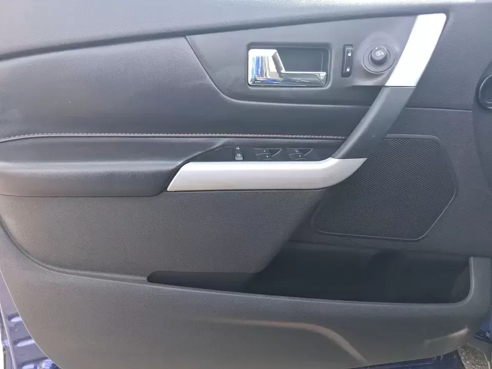 2013 Ford Edge SEL (2FMDK4JC3DB) with an 3.5L V-6 DOHC engine, 6-Speed Automatic transmission, located at 1099 N County Rd 25A , Troy, OH, 45373, (937) 908-9800, 40.057079, -84.212883 - Pack up the kids, cue up your favorite playlist, and point the nose toward a weekend getaway-this 2013 Ford Edge SEL is the kind of comfortable, confident SUV that fits real life in Troy, Ohio. Whether you're commuting up SR-25A, running after-school errands near downtown Troy, or loading up for a r - Photo#19