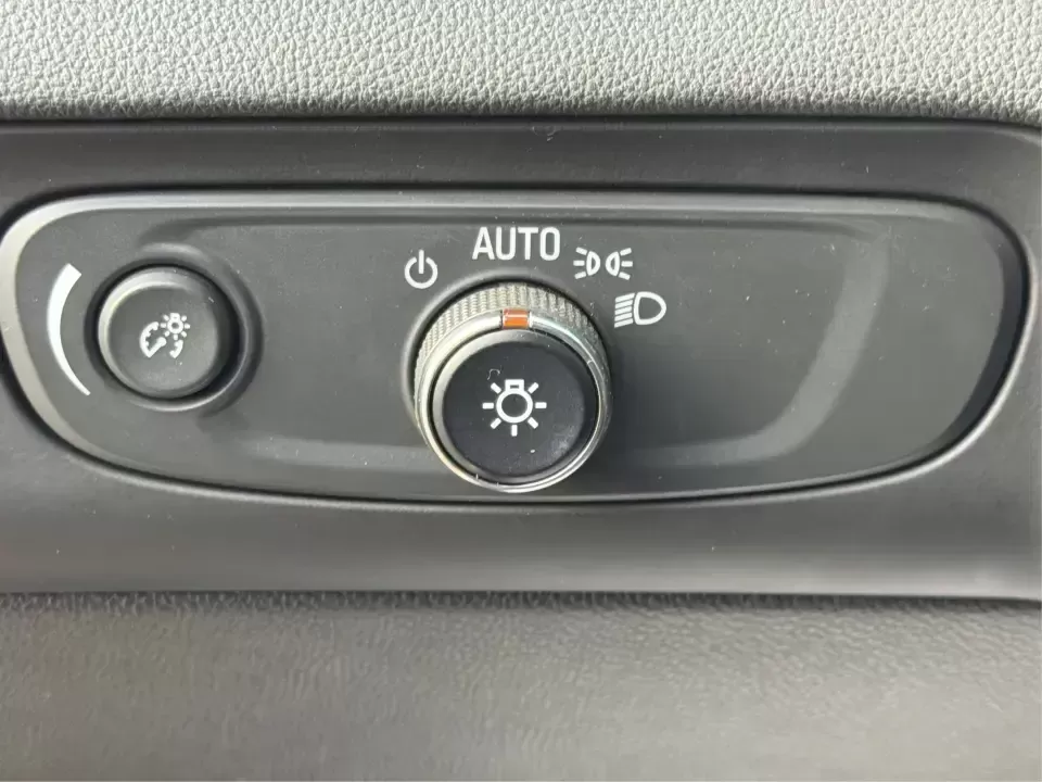 2020 Buick Enclave Essence FWD (5GAERBKWXLJ) with an 3.6L V6 DOHC 24V engine, 9A transmission, located at 1184 Kauffman Ave, Fairborn, OH, 45324, (937) 908-9800, 39.807072, -84.030914 - Make every week feel easier-school drop-offs, long commutes to Wright-Patterson AFB, and weekend road trips out to Yellow Springs-when you're driving a roomy 3-row SUV that's built for real life. This 2020 Buick Enclave Essence FWD in striking Red Quartz Tintcoat is a smart pick for growing families- Photo#17
