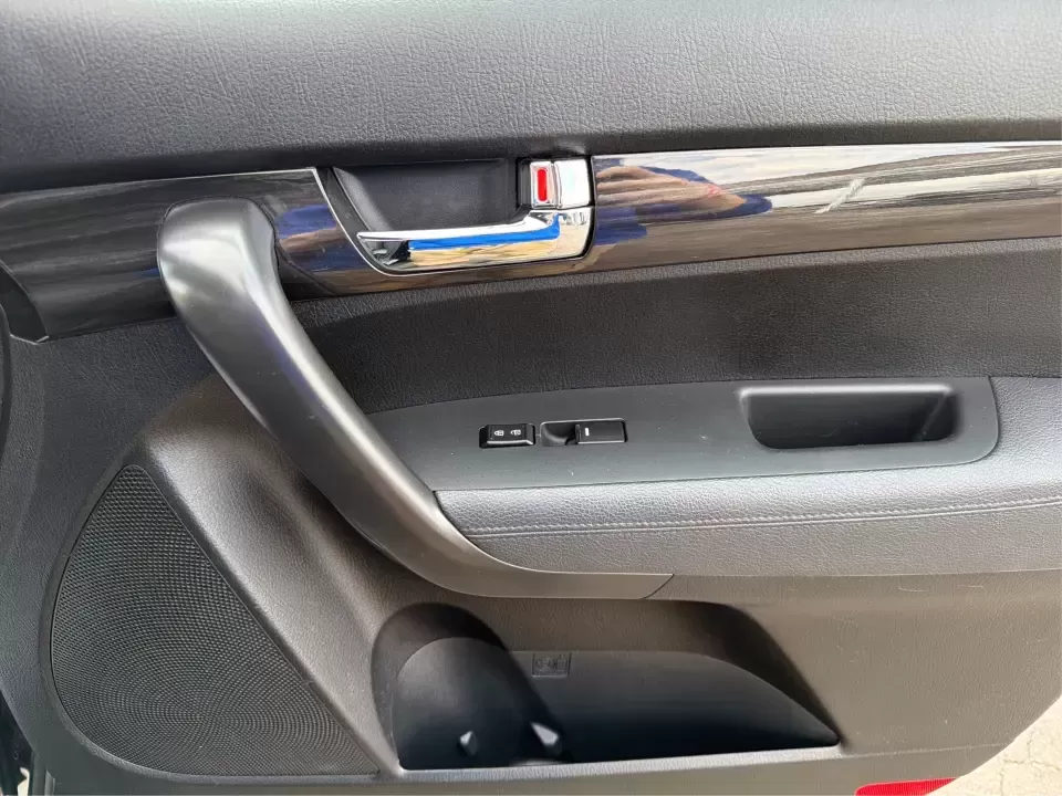 2012 Kia Sorento LX (5XYKT3A68CG) with an 2.4L I-4 gasoline direct injection engine, 6-Speed Automatic transmission, located at 1230 East Main St, Xenia, OH, 45385, (937) 908-9800, 39.688026, -83.910172 - Weekend getaways to John Bryan State Park, daily school drop-offs around Xenia, or an easy commute toward Beavercreek and Dayton-this Ebony Black 2012 Kia Sorento LX is the kind of SUV that fits real life. With practical space, confident road manners, and comfort features you'll appreciate on longer - Photo#18