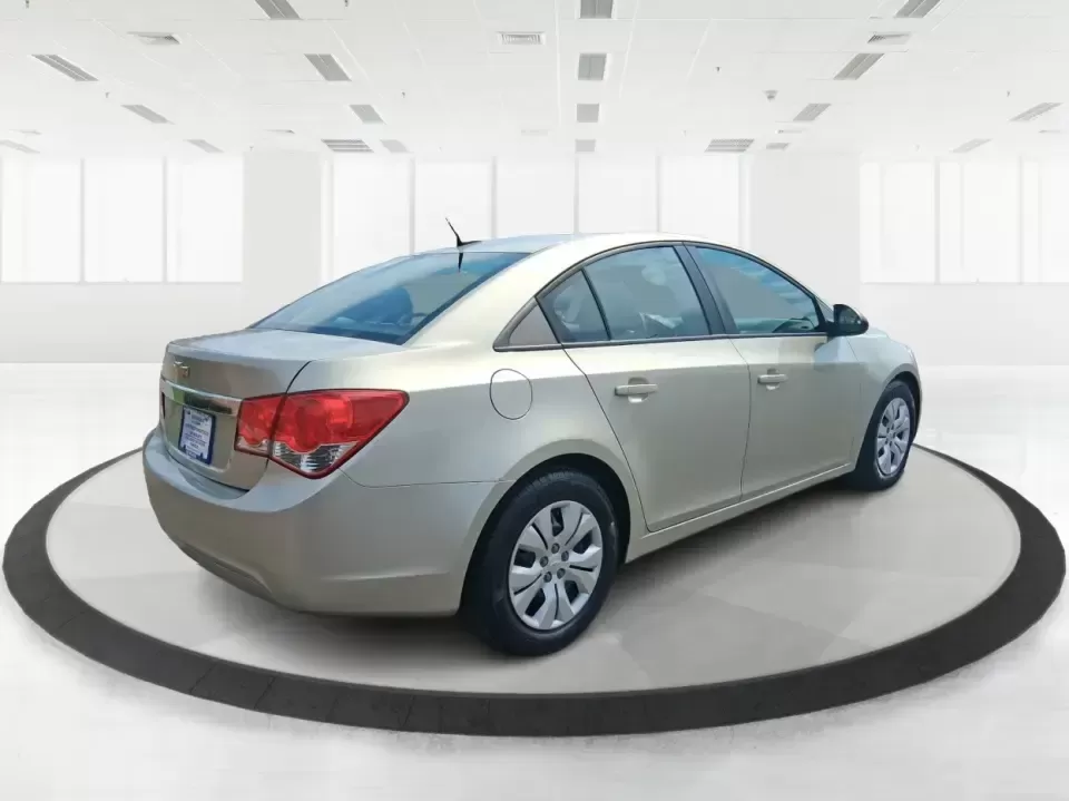 2013 Chevrolet Cruze LS Auto (1G1PA5SH4D7) with an ECOTEC 1.8L I-4 DOHC engine, 6-Speed Automatic transmission, located at 1184 Kauffman Ave, Fairborn, OH, 45324, (937) 908-9800, 39.807072, -84.030914 - Make your weekdays easier and your weekends more spontaneous with a sedan that's built for real life in Fairborn-whether you're commuting to Wright-Patterson AFB, running errands between Beavercreek and Huber Heights, or planning a quick road trip down I-675. This **2013 Chevrolet Cruze LS Auto** de - Photo#2