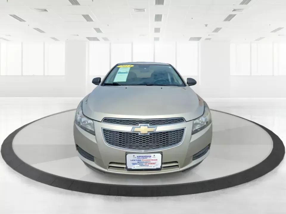 2013 Chevrolet Cruze LS Auto (1G1PA5SH4D7) with an ECOTEC 1.8L I-4 DOHC engine, 6-Speed Automatic transmission, located at 1184 Kauffman Ave, Fairborn, OH, 45324, (937) 908-9800, 39.807072, -84.030914 - Make your weekdays easier and your weekends more spontaneous with a sedan that's built for real life in Fairborn-whether you're commuting to Wright-Patterson AFB, running errands between Beavercreek and Huber Heights, or planning a quick road trip down I-675. This **2013 Chevrolet Cruze LS Auto** de - Photo#5