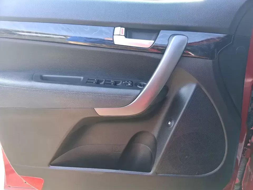 2014 Kia Sorento LX (5XYKTCA65EG) with an 2.4L I-4 gasoline direct injection engine, 6-Speed Automatic transmission, located at 1230 East Main St, Xenia, OH, 45385, (937) 908-9800, 39.688026, -83.910172 - Need one SUV that can handle Ohio winters, school drop-offs, and spontaneous weekend getaways to Indian Lake or a day trip to Dayton? This 2014 Kia Sorento LX in eye-catching Remington Red Metallic is a practical, confidence-building choice for busy families, commuters, and adventure-minded drivers - Photo#17