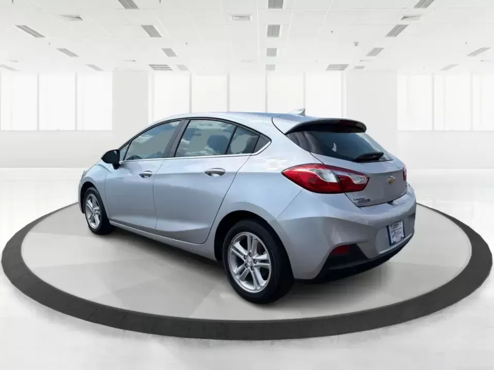 2018 Chevrolet Cruze LT Auto (3G1BE6SM8JS) with an 1.4L I-4 gasoline direct injection engine, 6A transmission, located at 880 E. National Road, Vandalia, OH, 45377, (937) 908-9800, 39.891918, -84.183594 - Pack the car, cue up your favorite playlist, and head out for a weekend getaway-this 2018 Chevrolet Cruze LT Auto Hatchback is the kind of practical, fuel-sipping daily driver that also shines for road trips, errands, and campus or work commutes around Vandalia. With its easy-to-park hatchback versa - Photo#4