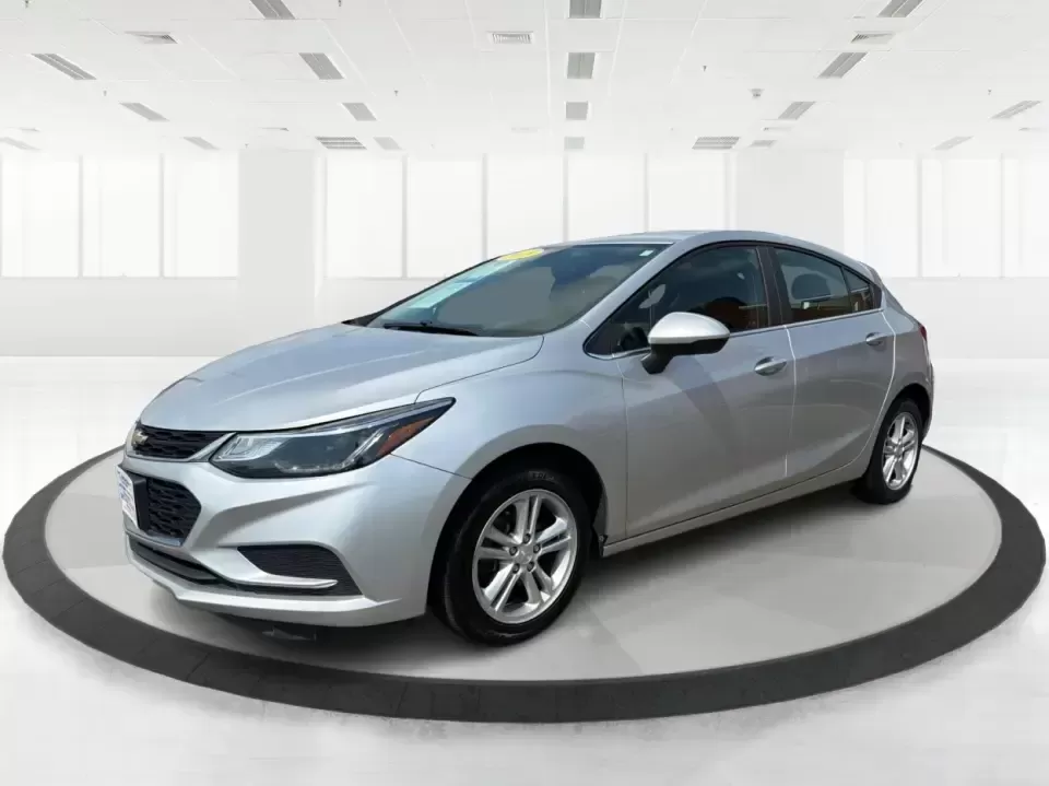 2018 Chevrolet Cruze LT Auto (3G1BE6SM8JS) with an 1.4L I-4 gasoline direct injection engine, 6A transmission, located at 880 E. National Road, Vandalia, OH, 45377, (937) 908-9800, 39.891918, -84.183594 - Pack the car, cue up your favorite playlist, and head out for a weekend getaway-this 2018 Chevrolet Cruze LT Auto Hatchback is the kind of practical, fuel-sipping daily driver that also shines for road trips, errands, and campus or work commutes around Vandalia. With its easy-to-park hatchback versa - Photo#8