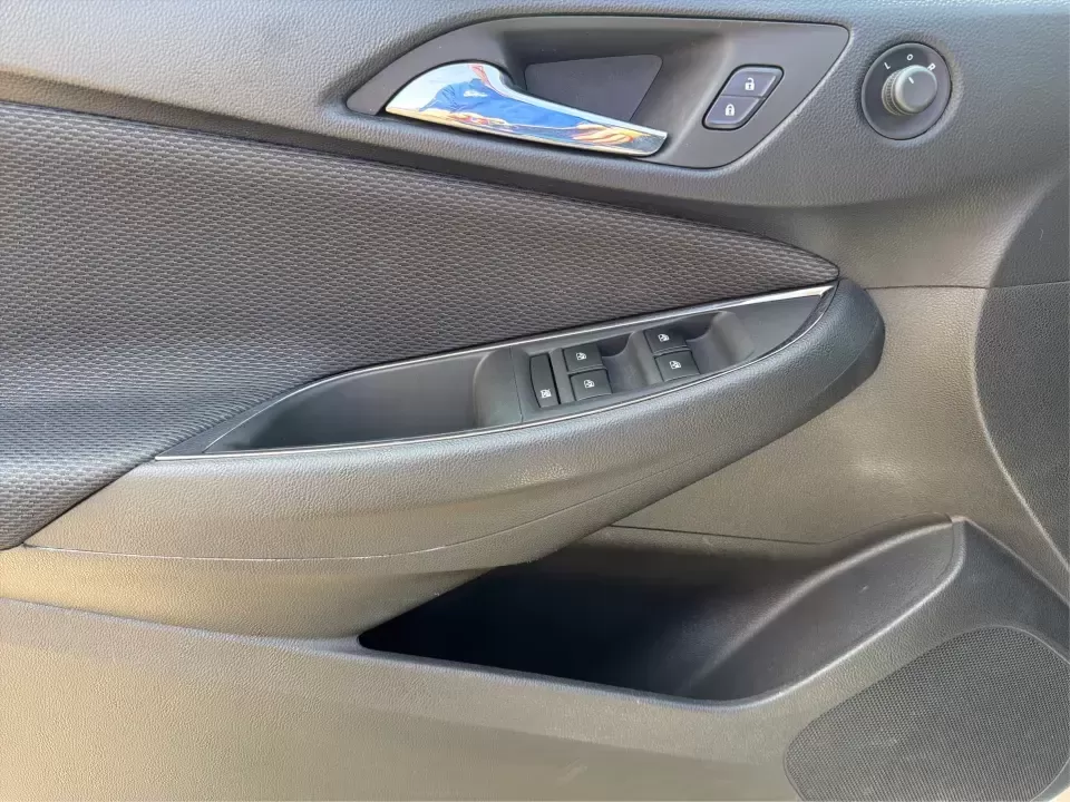 2018 Chevrolet Cruze LT Auto (3G1BE6SM8JS) with an 1.4L I-4 gasoline direct injection engine, 6A transmission, located at 880 E. National Road, Vandalia, OH, 45377, (937) 908-9800, 39.891918, -84.183594 - Pack the car, cue up your favorite playlist, and head out for a weekend getaway-this 2018 Chevrolet Cruze LT Auto Hatchback is the kind of practical, fuel-sipping daily driver that also shines for road trips, errands, and campus or work commutes around Vandalia. With its easy-to-park hatchback versa - Photo#19