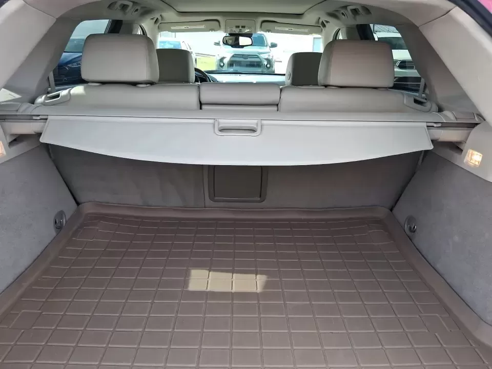 2011 Cadillac SRX Performance Collection (3GYFNEEY2BS) with an Ecotec 3L V-6 gasoline direct injection engine, 6-Speed Automatic transmission, located at 4508 South Dixie Dr, Moraine, OH, 45439, (937) 908-9800, 39.689976, -84.218452 - Picture your next road trip out of Moraine: the family loaded up, playlists ready, and plenty of space for sports gear, groceries, or weekend bags-without giving up comfort or style. This 2011 Cadillac SRX Performance Collection is the kind of SUV that fits real life in the Miami Valley: confident f - Photo#12