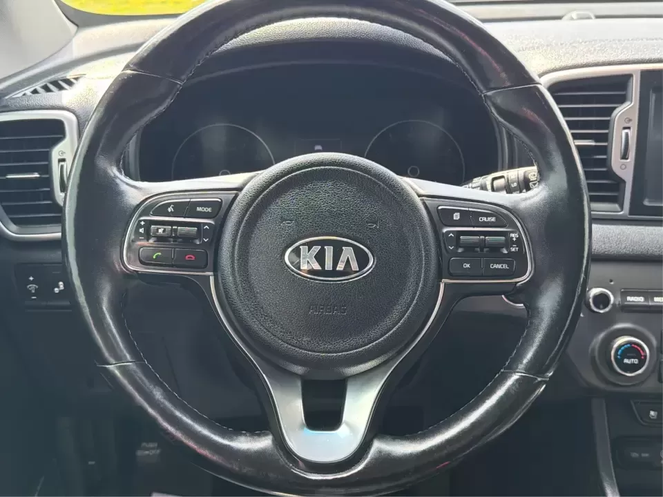 2017 Kia Sportage EX (KNDPN3AC6H7) with an Theta II 2.4L I-4 gasoline direct injection engine, 6A transmission, located at 1951 S Dayton Lakeview Rd., New Carlisle, OH, 45344, (937) 908-9800, 39.890999, -84.050255 - Picture your next weekend: loading up groceries for the week, cruising I70 toward Dayton for dinner plans, or packing the cargo area for a road trip to Huber Heights, Springfield, or a quick getaway near the Great Miami River. This 2017 Kia Sportage EX in Mineral Silver is the kind of practical, com - Photo#16