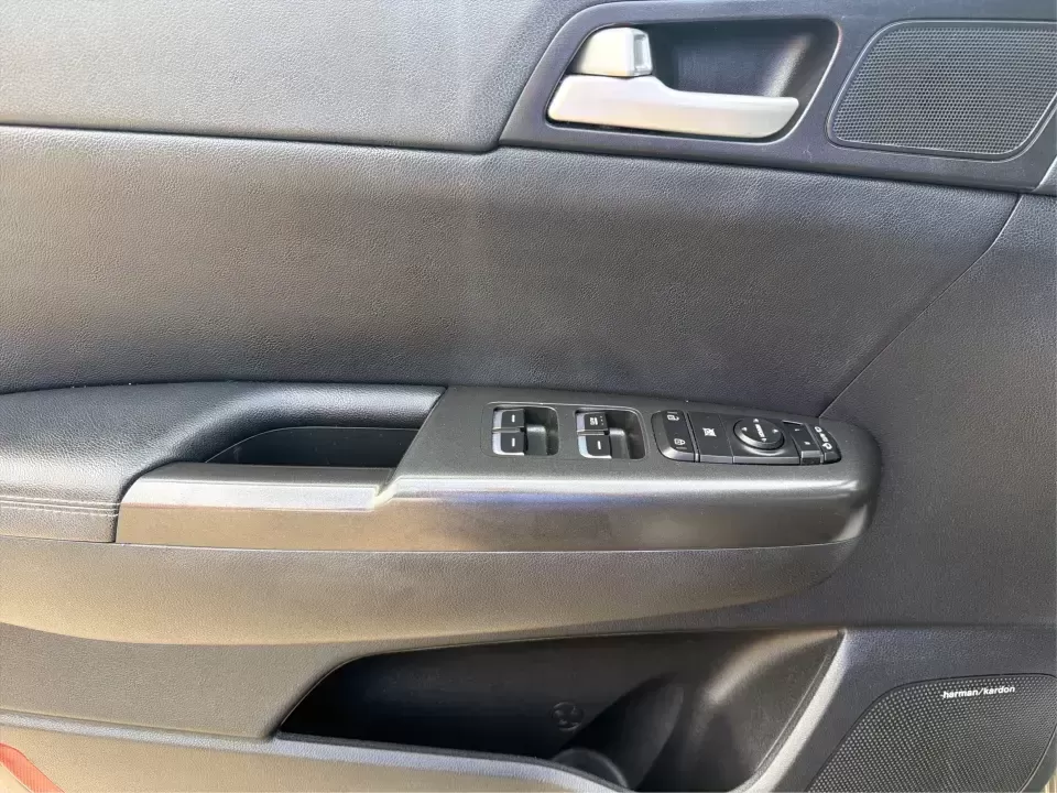 2017 Kia Sportage EX (KNDPN3AC6H7) with an Theta II 2.4L I-4 gasoline direct injection engine, 6A transmission, located at 1951 S Dayton Lakeview Rd., New Carlisle, OH, 45344, (937) 908-9800, 39.890999, -84.050255 - Picture your next weekend: loading up groceries for the week, cruising I70 toward Dayton for dinner plans, or packing the cargo area for a road trip to Huber Heights, Springfield, or a quick getaway near the Great Miami River. This 2017 Kia Sportage EX in Mineral Silver is the kind of practical, com - Photo#18